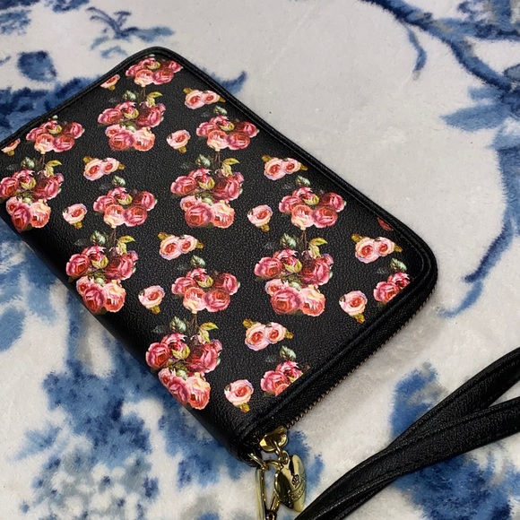 Juicy Couture Black and Pink Rose Wallet NEW - Picture 2 of 5
